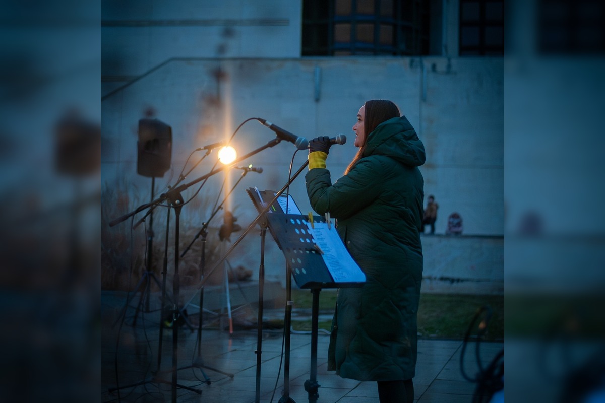 FOTO: Obyvatelia Nitrianskeho kraja si pripomenuli spomienku na Jána Kuciaka a Martinu Kušnírovu, foto 5