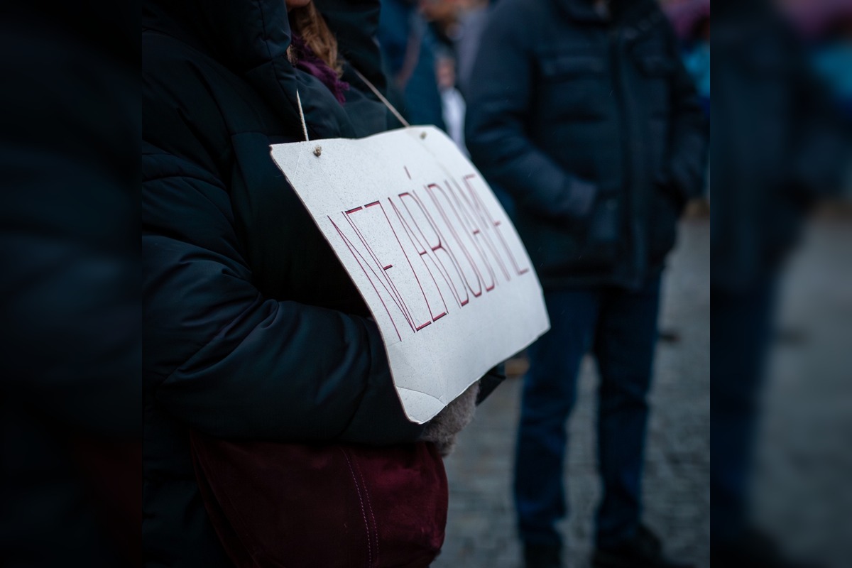 FOTO: Obyvatelia Nitrianskeho kraja si pripomenuli spomienku na Jána Kuciaka a Martinu Kušnírovu, foto 6