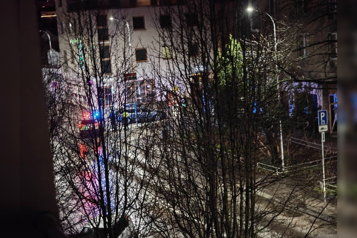 FOTO: Zrážka auta s kuriérkou na kolobežke v Nitre, foto 1