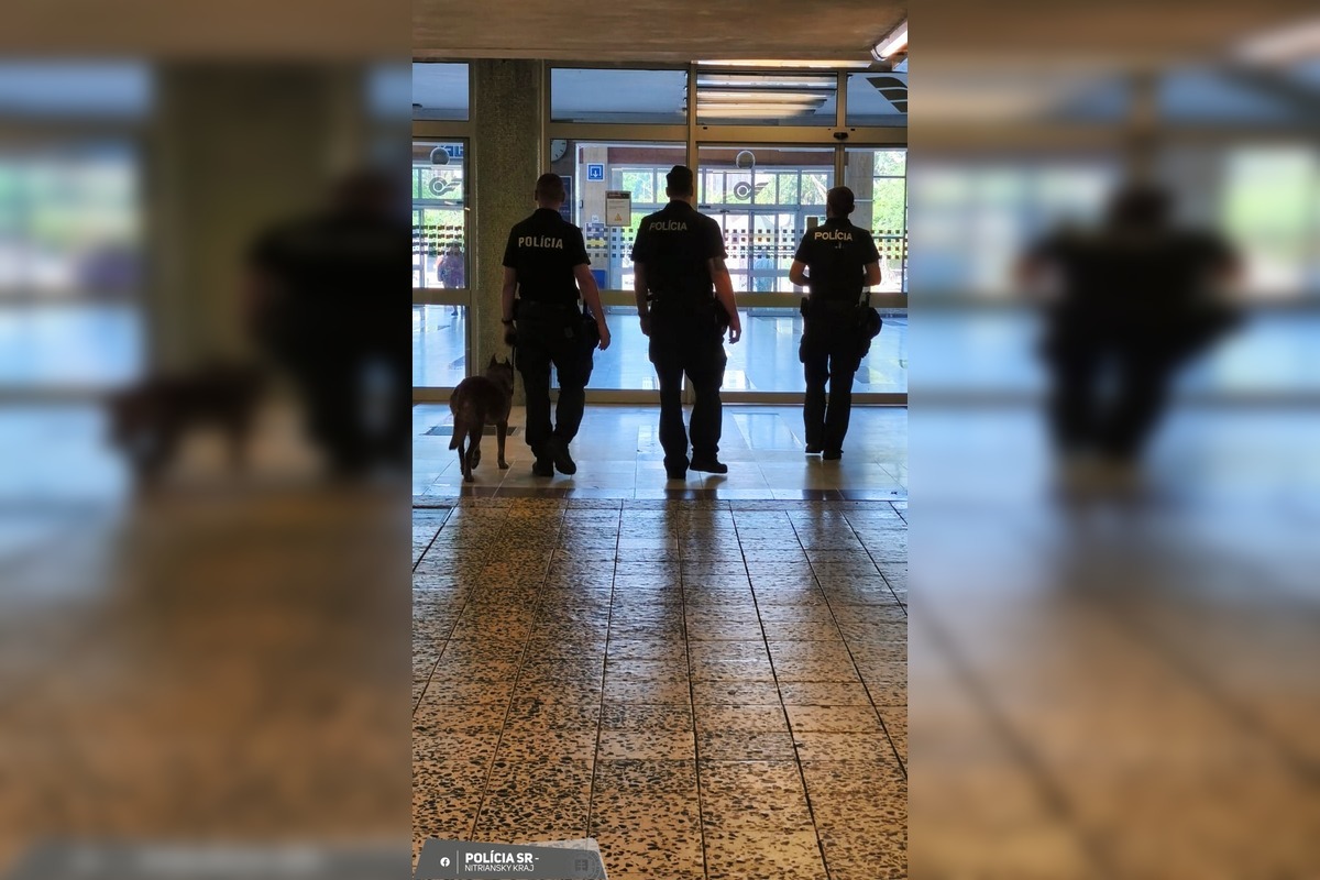 FOTO: Policajná akcia „Týždeň prevencie na železnici" v Nitrianskom kraji, foto 2