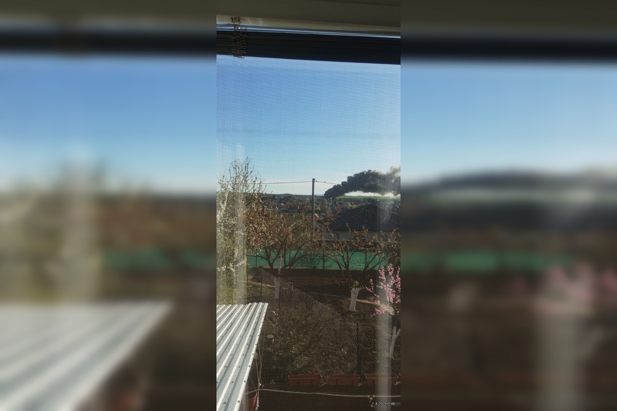 FOTO: Požiar pri družstve v Golianove , foto 4