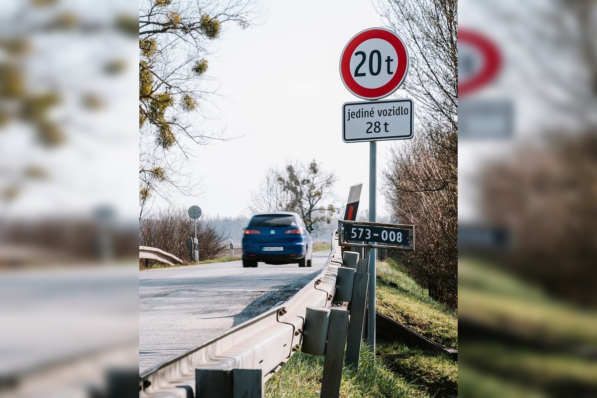 FOTO: Most na juhu Nitrianskeho kraja čaká rekonštrukcia, foto 1
