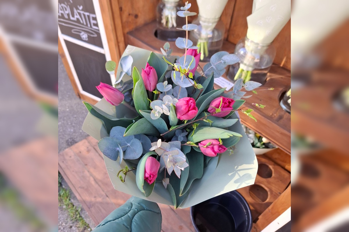 FOTO: V Dolných Lefantovciach pribudol samoobslužný stánok s kvetmi, foto 6