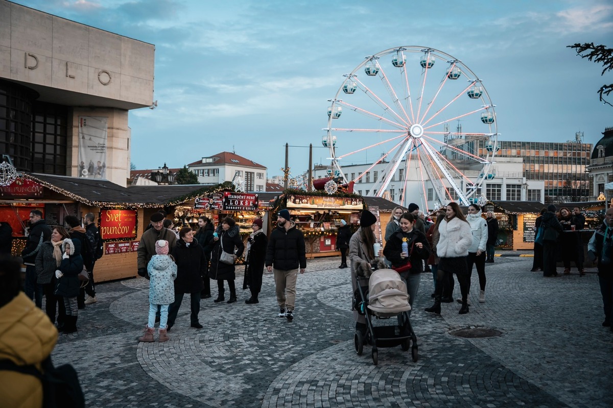 FOTO: Nitrianske vianočné mestečko 2025, foto 3