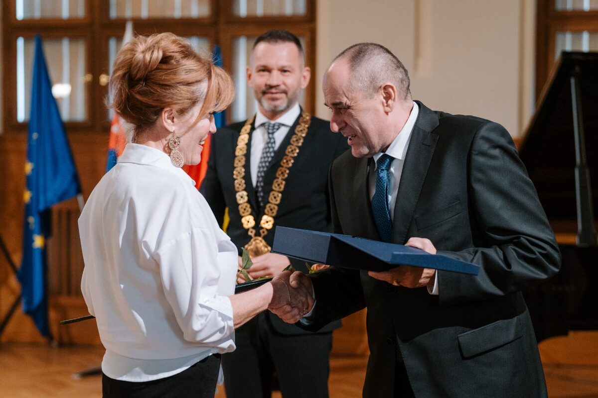 FOTO: NSK v roku 2026 ocenil pedagogických zamestnancov župných stredných škôl , foto 14