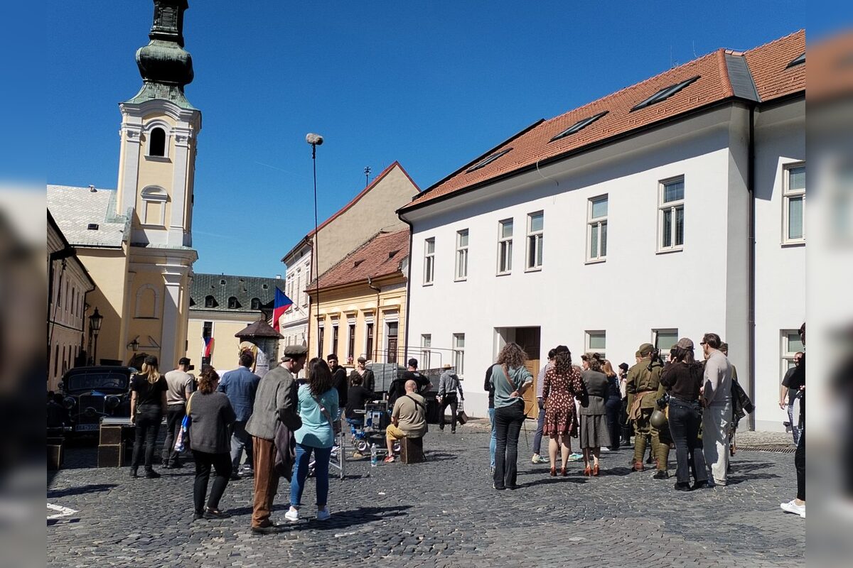 FOTO: Nakrúcanie filmu Autobus do Vlčích dier v Nitre, foto 5