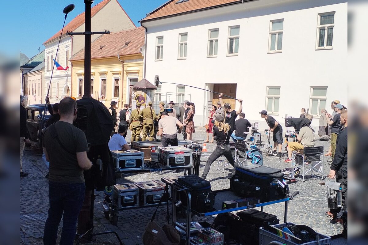 FOTO: Nakrúcanie filmu Autobus do Vlčích dier v Nitre, foto 6