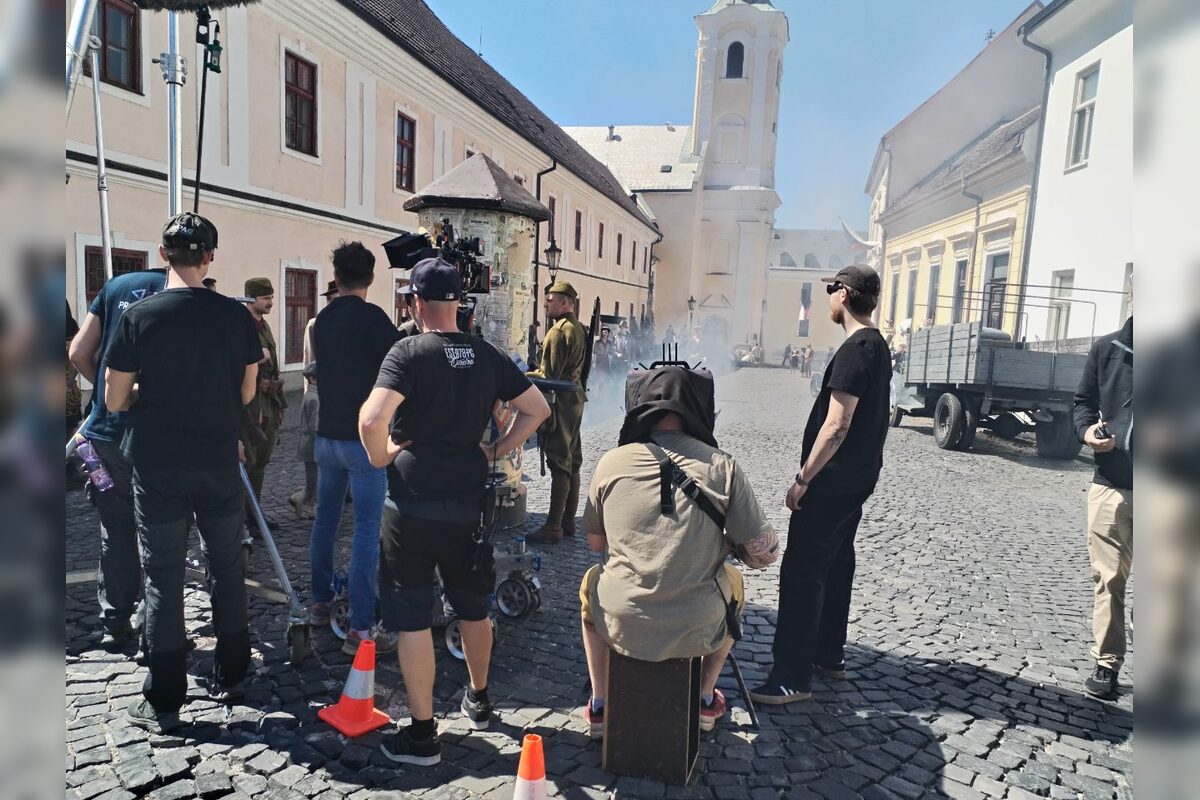 FOTO: Nakrúcanie filmu Autobus do Vlčích dier v Nitre, foto 14