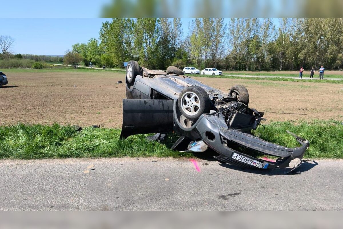 FOTO: Víkend v Nitrianskom kraji sa niesol v znamení vážnych dopravných nehôd, foto 2