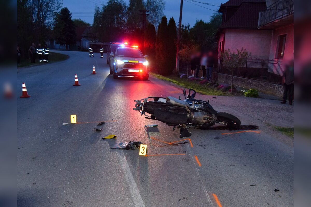 FOTO: Víkend v Nitrianskom kraji sa niesol v znamení vážnych dopravných nehôd, foto 6