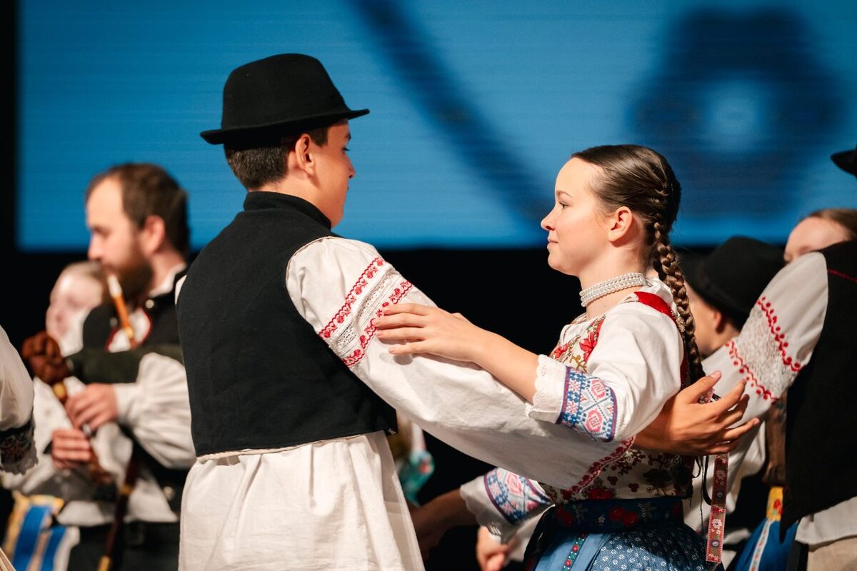 FOTO: Galavečer pri príležitosti osláv 40. výročia DFS Borinka v DAB v Nitre, foto 13