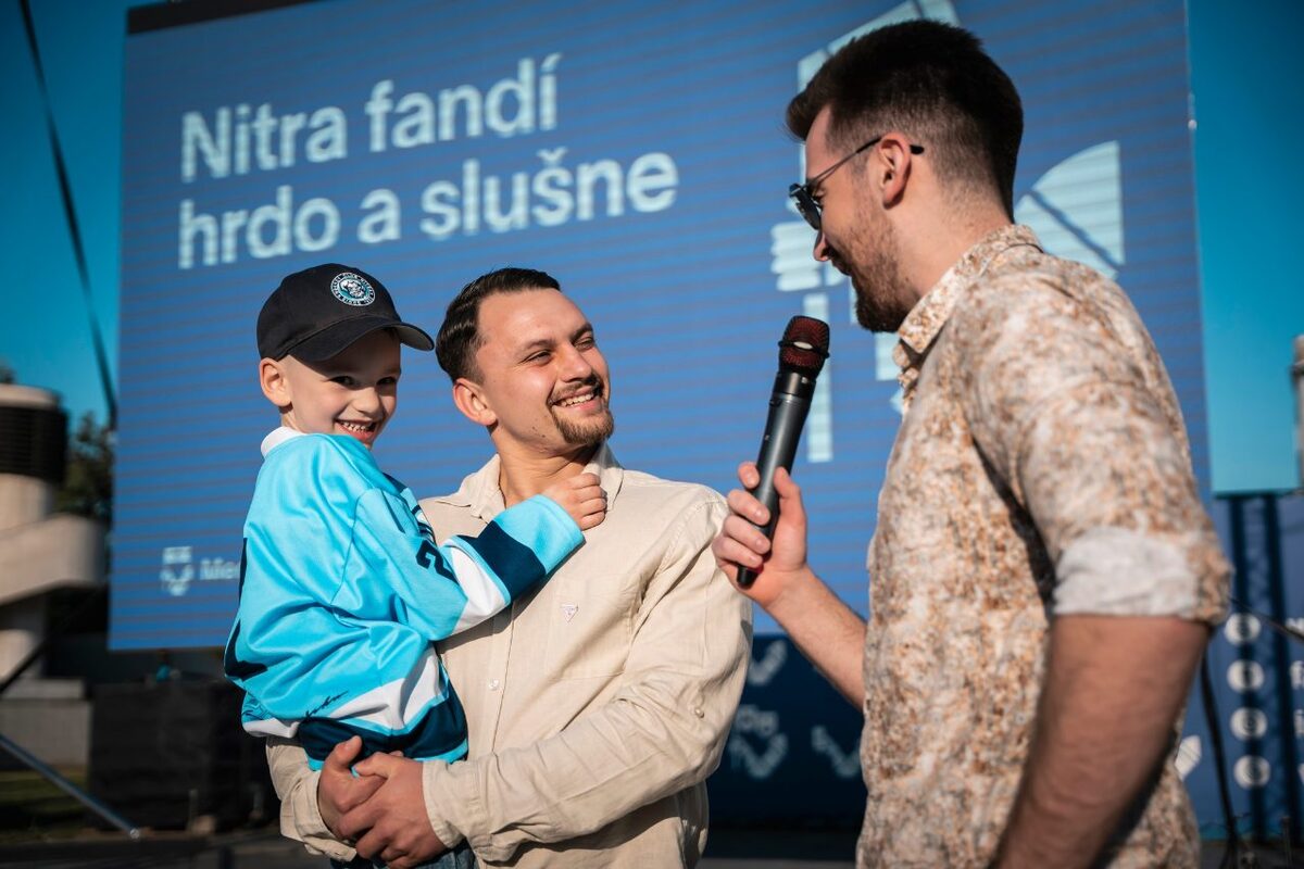 FOTO: Fandenie vo fanzóne na námestí 2026, foto 2