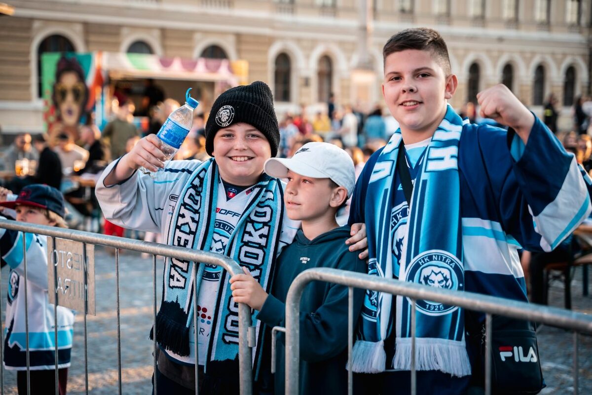 FOTO: Fandenie vo fanzóne na námestí 2026, foto 21