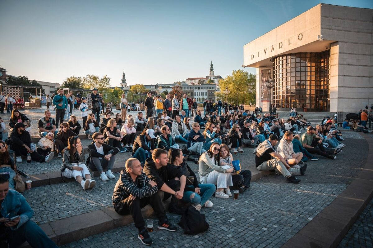 FOTO: Fandenie vo fanzóne na námestí 2026, foto 26