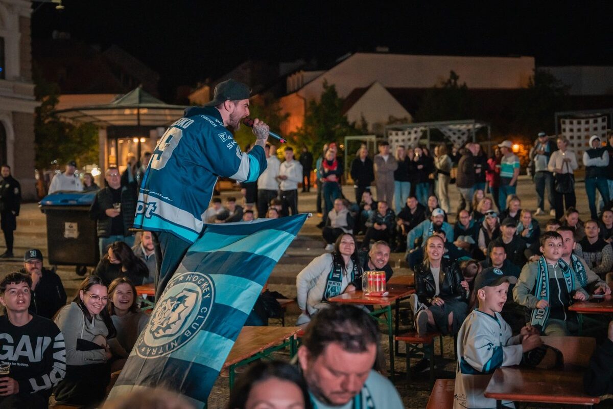 FOTO: Fandenie vo fanzóne na námestí 2026, foto 31