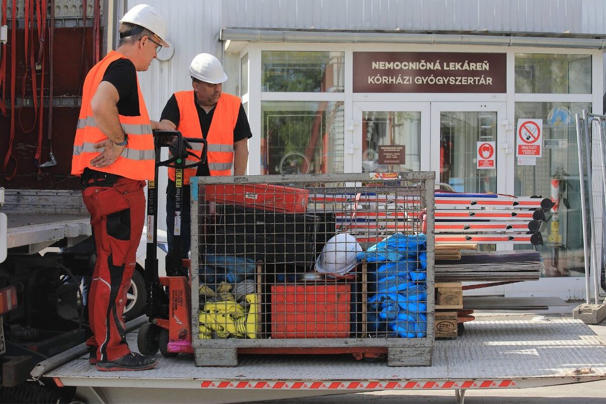 FOTO: Do nemocnice v Nových Zámkoch dorazil nový CT prístroj, foto 7