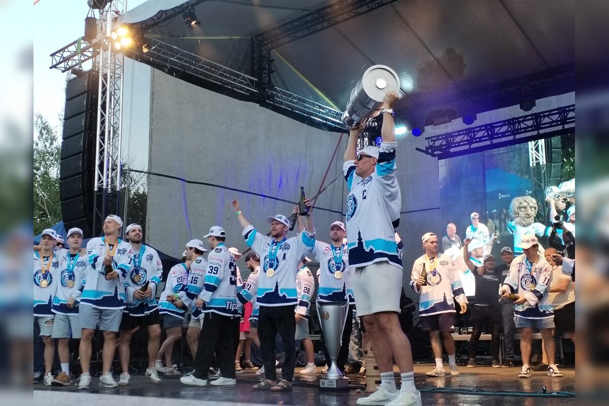 FOTO: Oslavy titulu HK Nitra 2026, foto 1