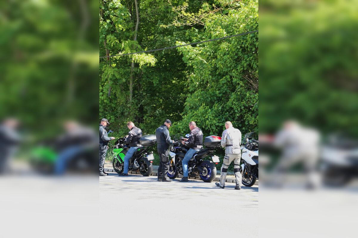 FOTO: Dopravná akcia v Nitrianskom kraji zameraná na porušenia zákona vodičmi motocyklov, foto 4