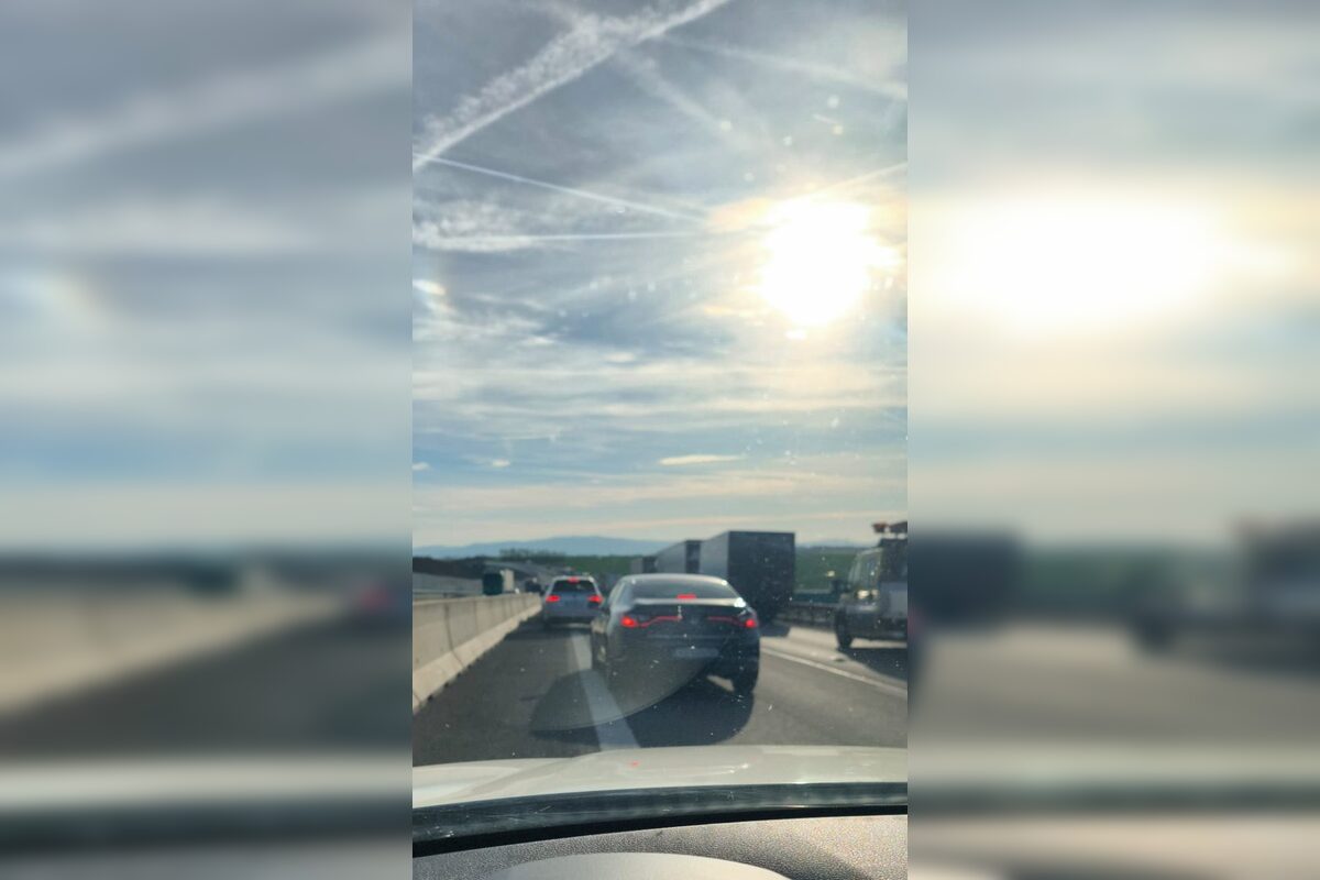 FOTO: Na R1 pred Beladicami došlo k zrážke, tvoria sa kolóny, foto 3