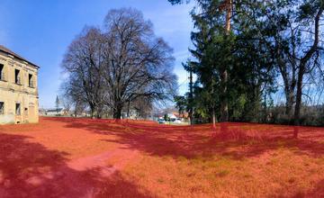 FOTO: Kaštieľ na predaj v Hruboňove