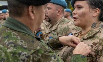 FOTO: Slávnostné privítanie vojakov a vojačiek zo zahraničných misií v Leviciach