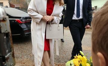 FOTO: Prezidentka Čaputová na návšteve centra pre týrané deti v Nitre