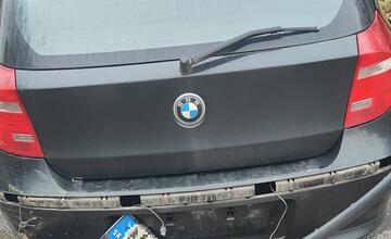 FOTO: Poškodené autá na Klokočine a v Janíkovciach