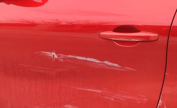 FOTO: Poškodené autá na Klokočine a v Janíkovciach