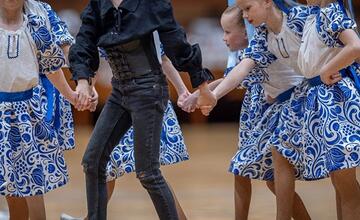 FOTO: Pochovávanie basy v Kultúrnom dome v Topoľčanoch 