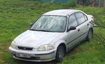 FOTO: Z obci Maňa niekto ukradol auto, no našlo sa vďaka skupine HAKA