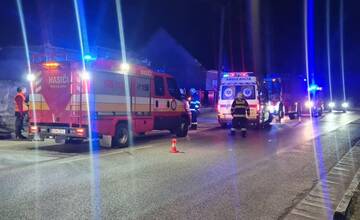 FOTO: Čelná zrážka dvoch áut v Tvrdošovciach