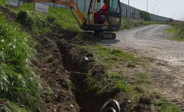 FOTO: Stavebné práce na ceste Stará Jarocká v Nitre