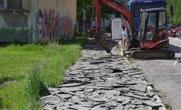 FOTO: Na Klokočine v Nitre vzniknú nové parkovacie miesta. Práce už začali