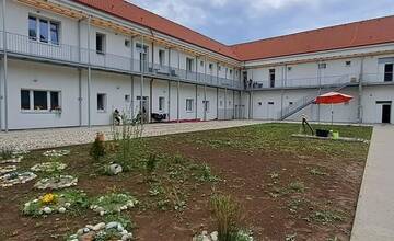 FOTO: Cukrovar v Topoľčanoch premenili na sociálne byty a integračné centrum