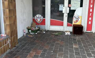 FOTO: Priestory Kina Lipa na Chrenovej chátrajú