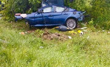 FOTO: Pri Zlatých Moravciach sa zrazil autobus s autom 