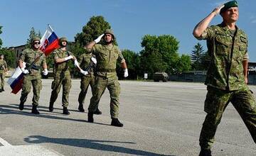 FOTO: 1. mechanizovaná brigáda Pozemných síl SR má nového veliteľa