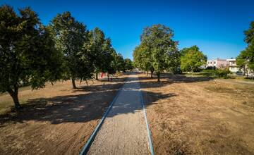 FOTO: V Topoľčanoch stavajú novú cyklotrasu, pohyb v týchto miestach bude obmedzený