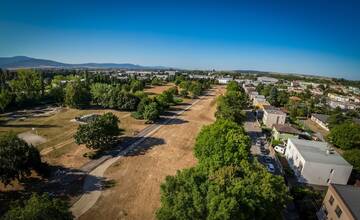FOTO: V Topoľčanoch stavajú novú cyklotrasu, pohyb v týchto miestach bude obmedzený