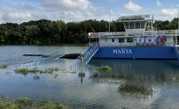 FOTO: Tretí stupeň povodňovej aktivity na Dunaji: Ako to momentálne vyzerá v Komárne?