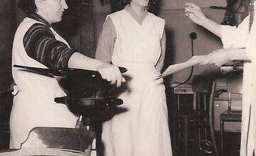 FOTO: Spomínate si? Takto kedysi vyzerali kaderníčky a kozmetičky v Nitre 