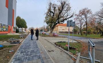 FOTO: V Šali stavajú mestský cyklochodník, priechod v centre musia dočasne uzavrieť