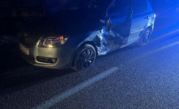 FOTO: Pri Vrábľoch sa zrazili dve osobné autá