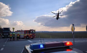 FOTO: Smrteľná nehoda medzi Čakajovcami a Dražovcami. O život prišiel 73-ročný muž