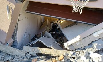 FOTO: V garáži vo Veľkých Ripňanoch došlo k výbuchu plynu