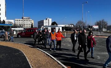 FOTO: Takto vyzerá výstavba turbo okružnej križovatky vo Vrábľoch 