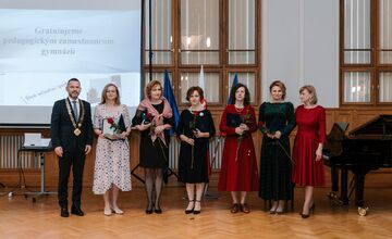 FOTO: Nitriansky samosprávny kraj ocenil najlepších stredoškolských pedagógov