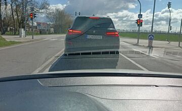 FOTO: S vtipnými ŠPZ-kami sa roztrhlo vrece. Tieto vás určite pobavia