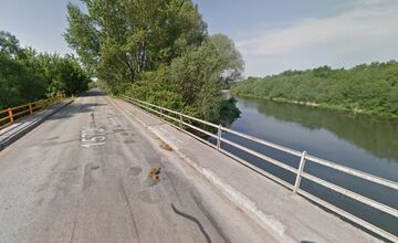 FOTO: Nebezpečný most v Jure nad Hronom pôjde k zemi