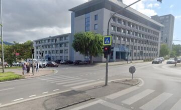 FOTO: Polícia hľadá cyklistu, ktorý v Nitre napadol 81-ročného muža. V nemocnici zomrel